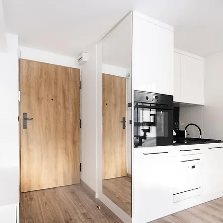 Rentplanet - Lofty Nad Warta Apartmán